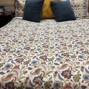 Floral Printed Cotton Quilt - Multicolor with two standard pillow shams
